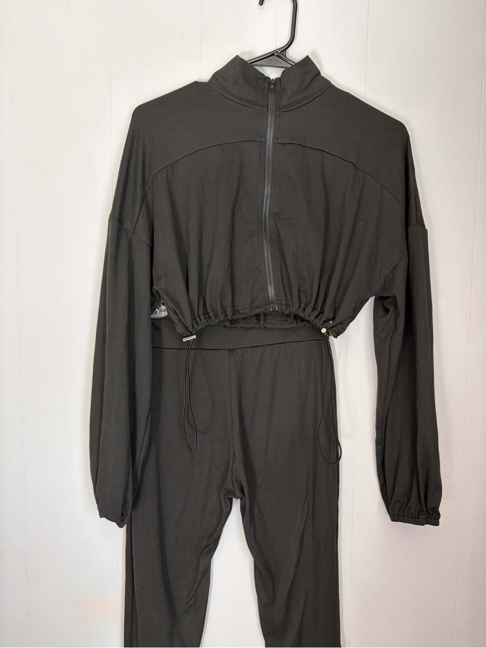 Black Womens leggings with Cropped Zip Jacket - Picture 2 of 7